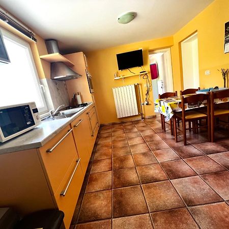 Na Kmetiji S Konji - Pogelsek Apartment Ankaran Bagian luar foto